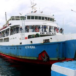 Tak Masuk PSBB, Pelabuhan Ferry Kolaka Tetap Layani Penumpang