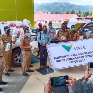 PT. Vale Indonesia Sumbangkan Ambulance dan APD Bantu Penanganan Covid-19 di Kolaka