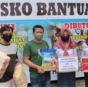 UPBU Bandara Sangia Nibandera Salurkan Bantuan  Melalui Posko Wartawan