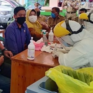Ada staf Positif Covid-19, Anggota DPRD Kolaka Jalani Rapid Test