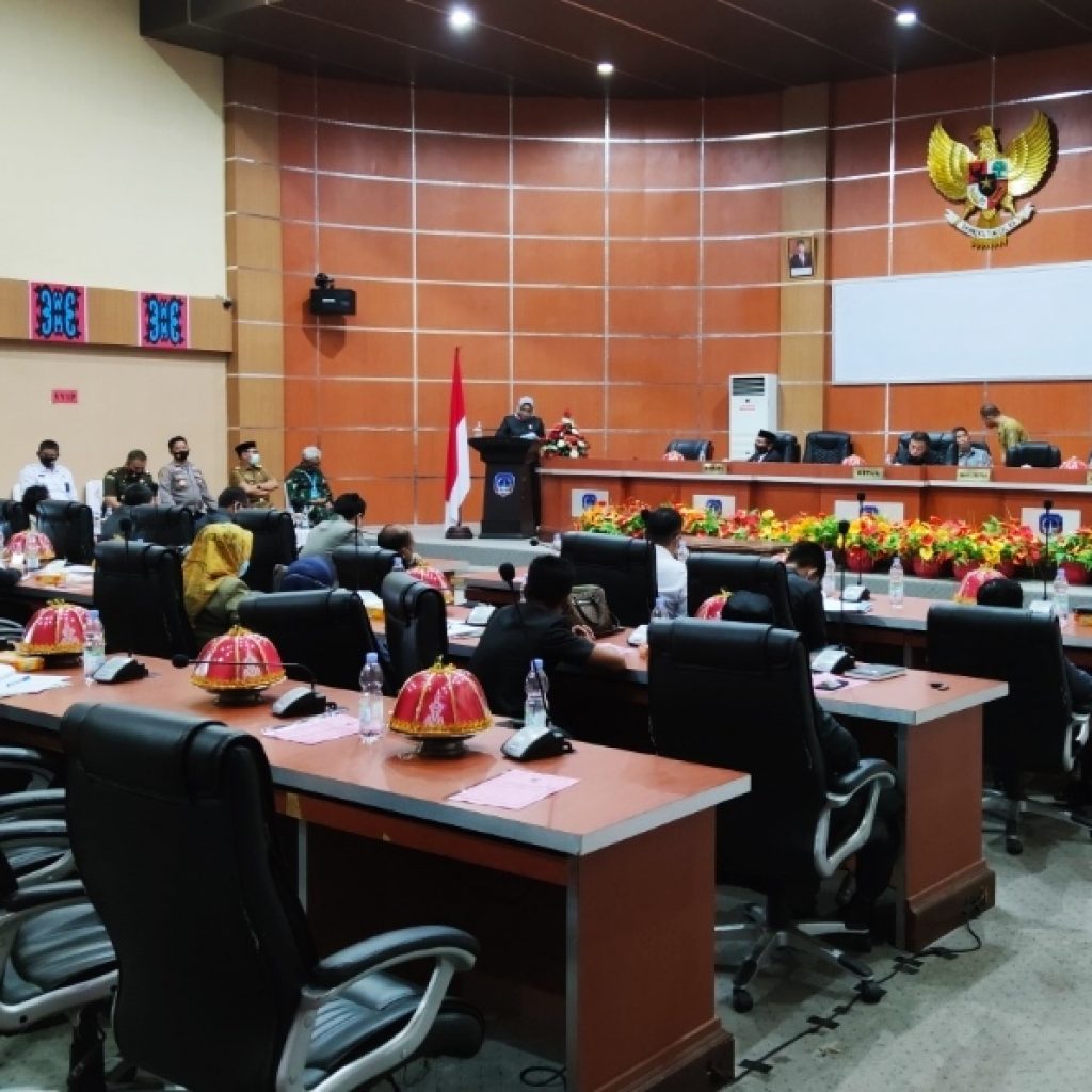 Bupati Kolaka sampaikan LKPJ 2019 untuk dibahas di DPRD
