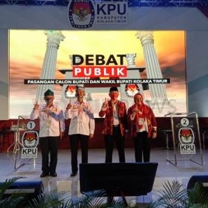 Debat publik terbuka antar paslon di Koltim paparkan visi-misi