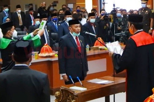 Syaifullah Halik, saat dilantik sebagai Ketua DPRD Kolaka