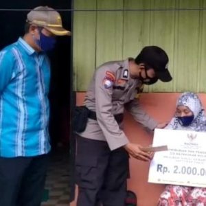 Baznas Kolaka salurkan bantuan dengan menerapkan protokol kesehatan