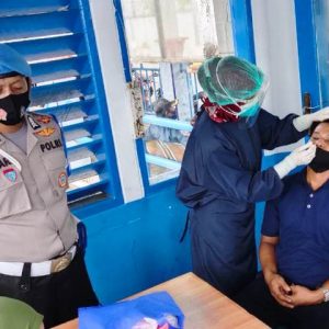 Pengemudi angkutan logistik wajib swab antigen