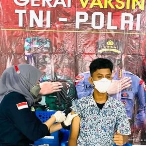 Polisi Kolaka mulai vaksin siswa sekolah