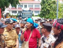 Sekda dicopot, Gabungan Masyarakat Adat Tolaki Mekongga Gelar Aksi Unjuk Rasa Di Kantor Bupati Kolaka