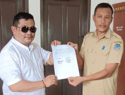 Dirut PDAU Serahkan Dana PPM Sama Desa Pesouha