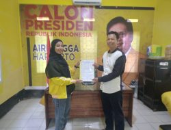Asmani Arif daftar partai Golkar ikut Pilkada Kolaka