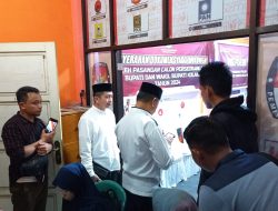 KPU Kolaka terima pendaftaran Wahyuddin Alie-Sugiarto melalui jalur perseorangan