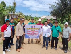 Perumda Aneka Usaha Kolaka Serahkan Bantuan PPM Kepada Desa Pesouha