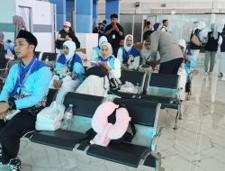 PPIH Kolaka Berangkatkan 10 Jamaah Calhaj Kloter 34 ke Makassar