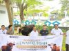 PT Antam Tbk UBP Nikel Kolaka Serahkan 12 Ekor Hewan Qurban kepada Masyarakat