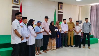 Baznas Kolaka Bantu Pelaku UMKM Pasar Raya Mekongga Sebanyak 100 Orang
