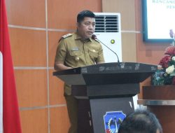 Wabup Husmaluddin Sampaikan Jawaban Pemda Kolaka Atas Pandangan Umum Fraksi-Fraksi