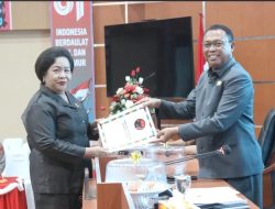Pandangan Umum Fraksi Tak Dibacakan Dokumen Langsung Diserahkan ke Pimpinan Sidang 